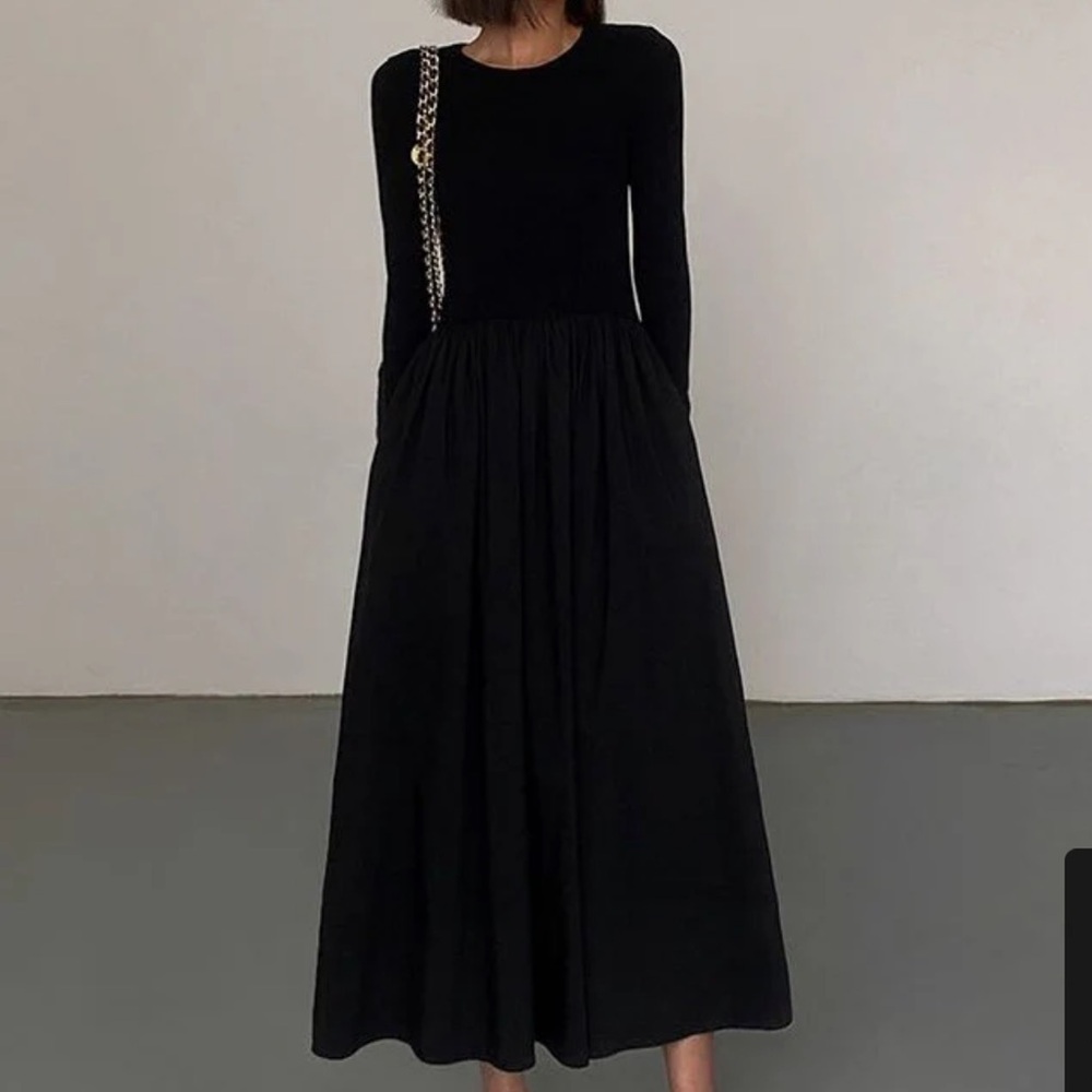 Long Sleeve Black Maxi Dress with Pockets